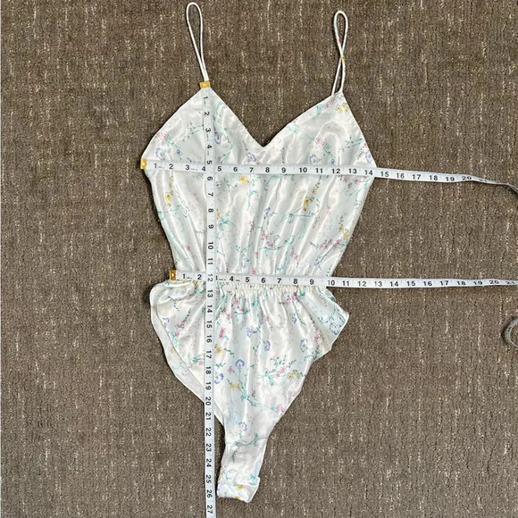 Vintage Laura Adams Womens Satin Floral Teddie Lingerie Size Small - Picture 3 of 5